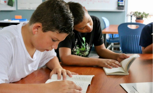 Powerful Tools for Dyslexic & Struggling Readers: Noah Text® in a Computer-Adapted Environment